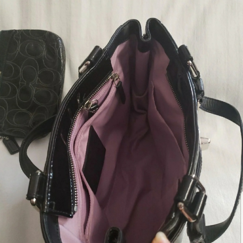 Coach Blake purse with wristlet - Picture 4 of 8